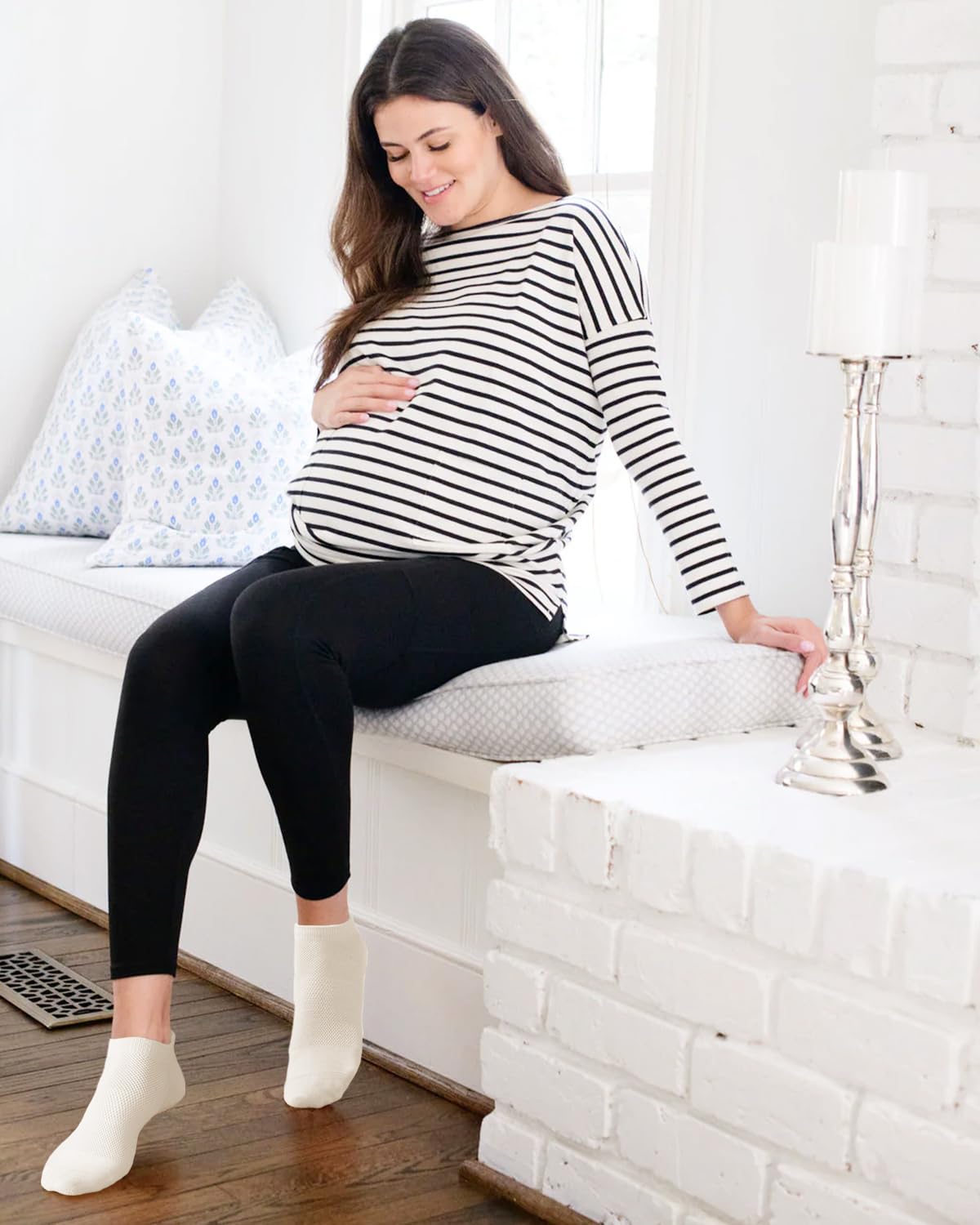 YeuG Non-Slip Pilates Socks for Women (4/6 Pairs)